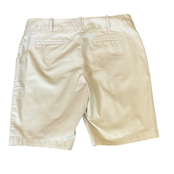 Talbots Petites 9 inch inseam Bermuda Shorts Sz 6P Beige #276R - Picture 3 of 4